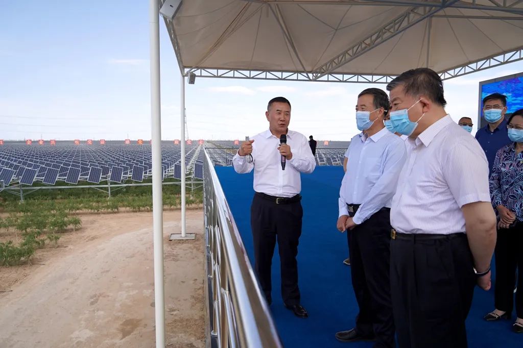 锚定双碳目标助推能源革命陈竺率调研组在宁夏甘肃调研杨震参加调研