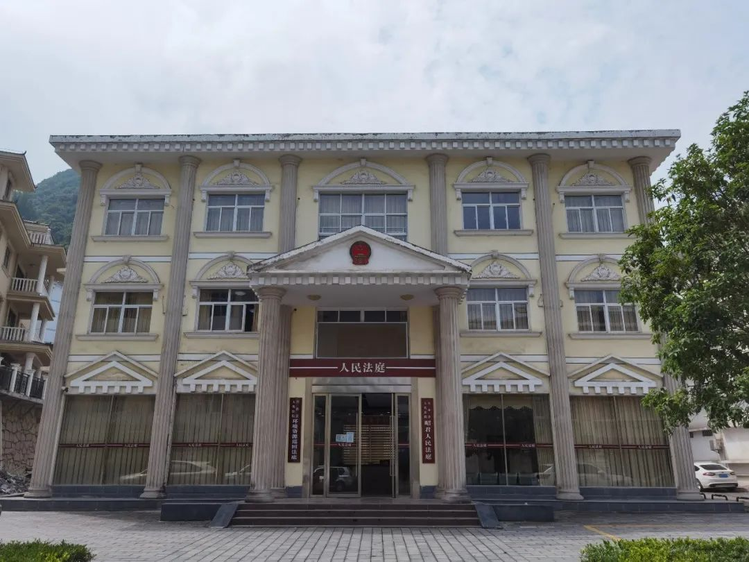 走近人民法庭30今天我接访