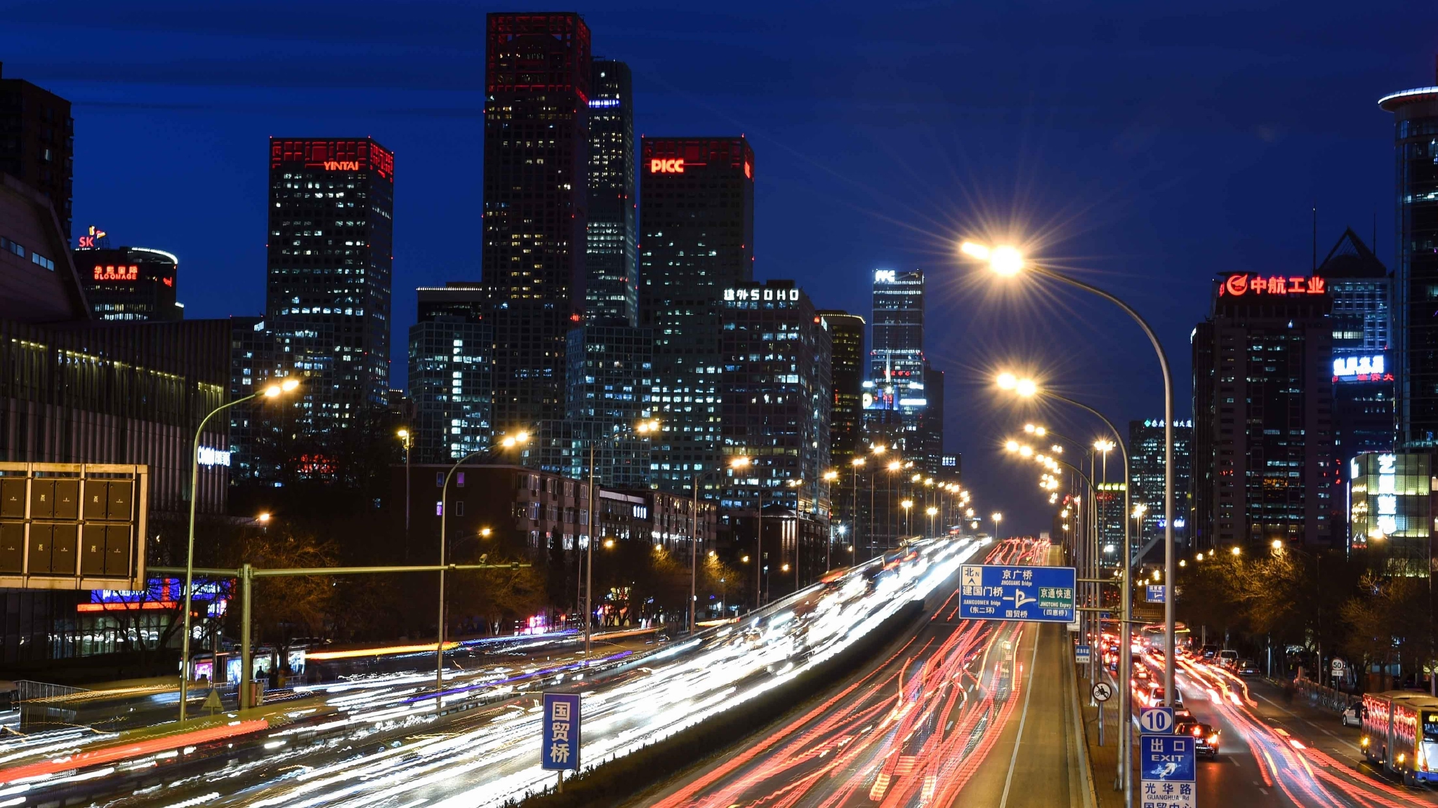 北京交通综合治理行动计划发布高峰时段交通控制在轻度拥堵以内