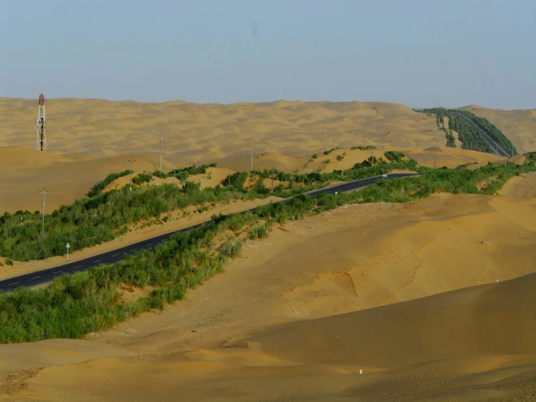 塔里木公路 中石油塔里木油田公司/供图