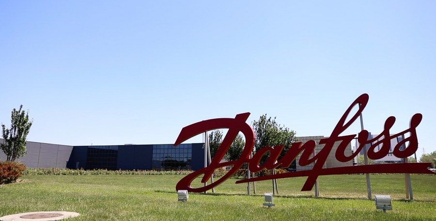 这是位于天津市武清区的丹佛斯工厂外景(5月13日摄).