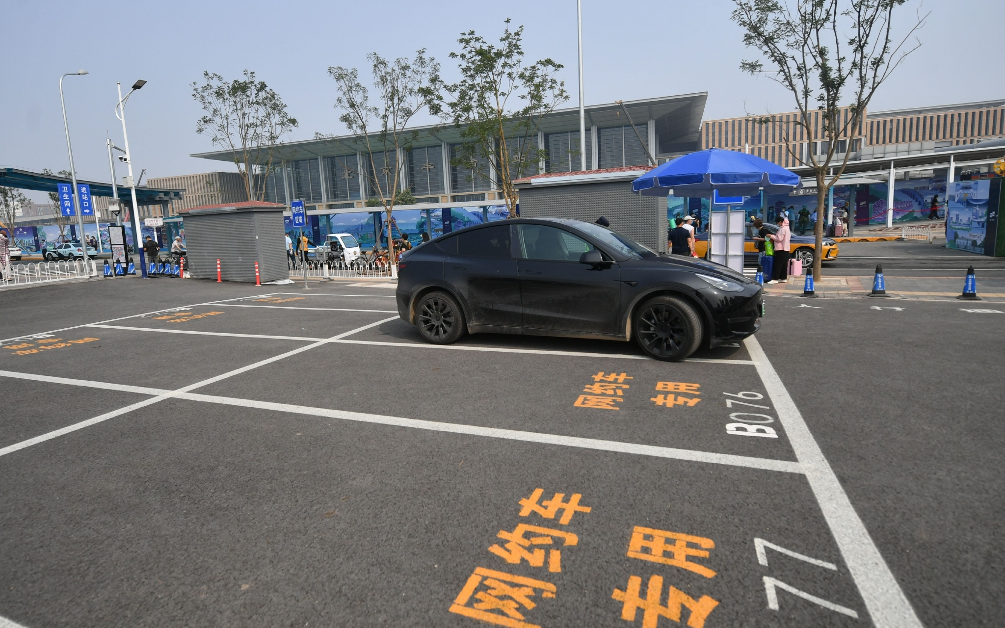 北京丰台站已开放三处停车场东落客平台通行限时5分钟