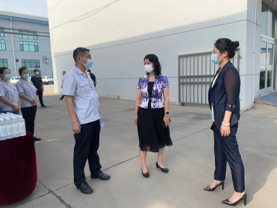 文明城市创建局长书记在一线