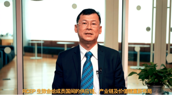 　　中国马来西亚商会会长罗维坚发表视频主旨演讲