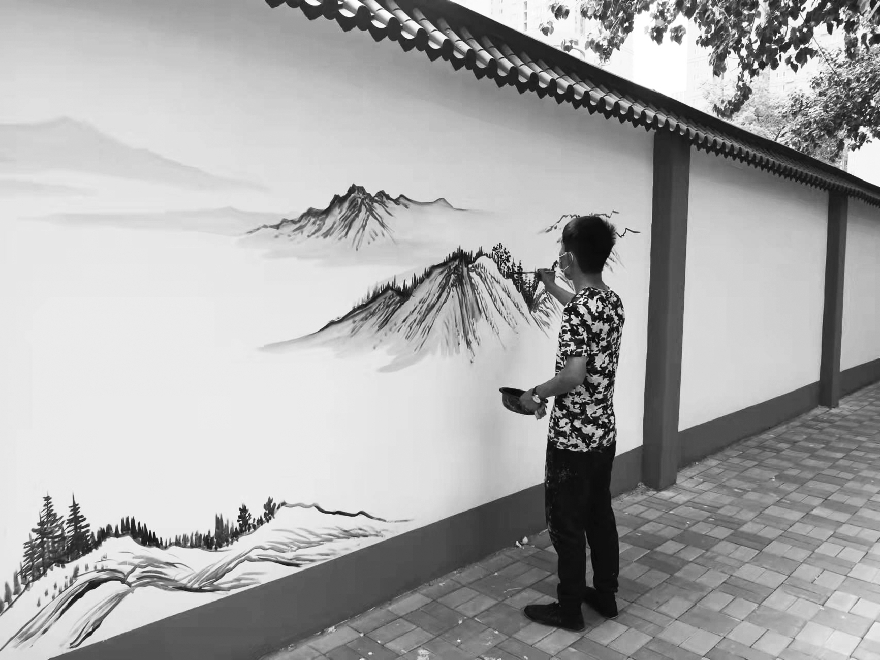 墙绘以山水画为主.本报记者 陈思帆 摄