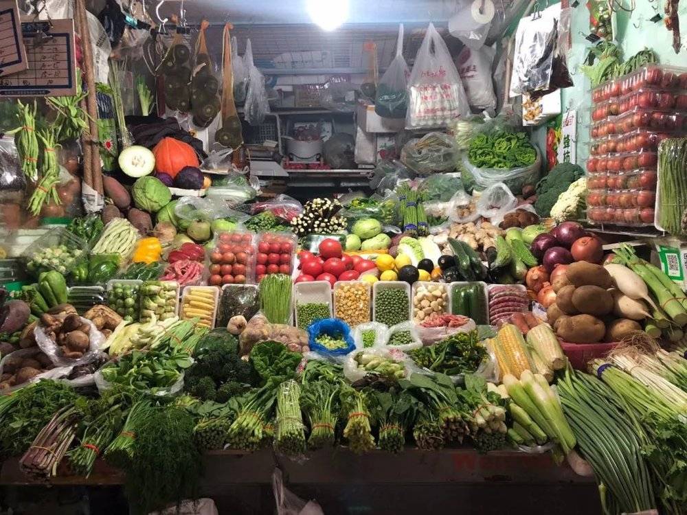 我在菜市场看见113个摊贩的真实人生故事