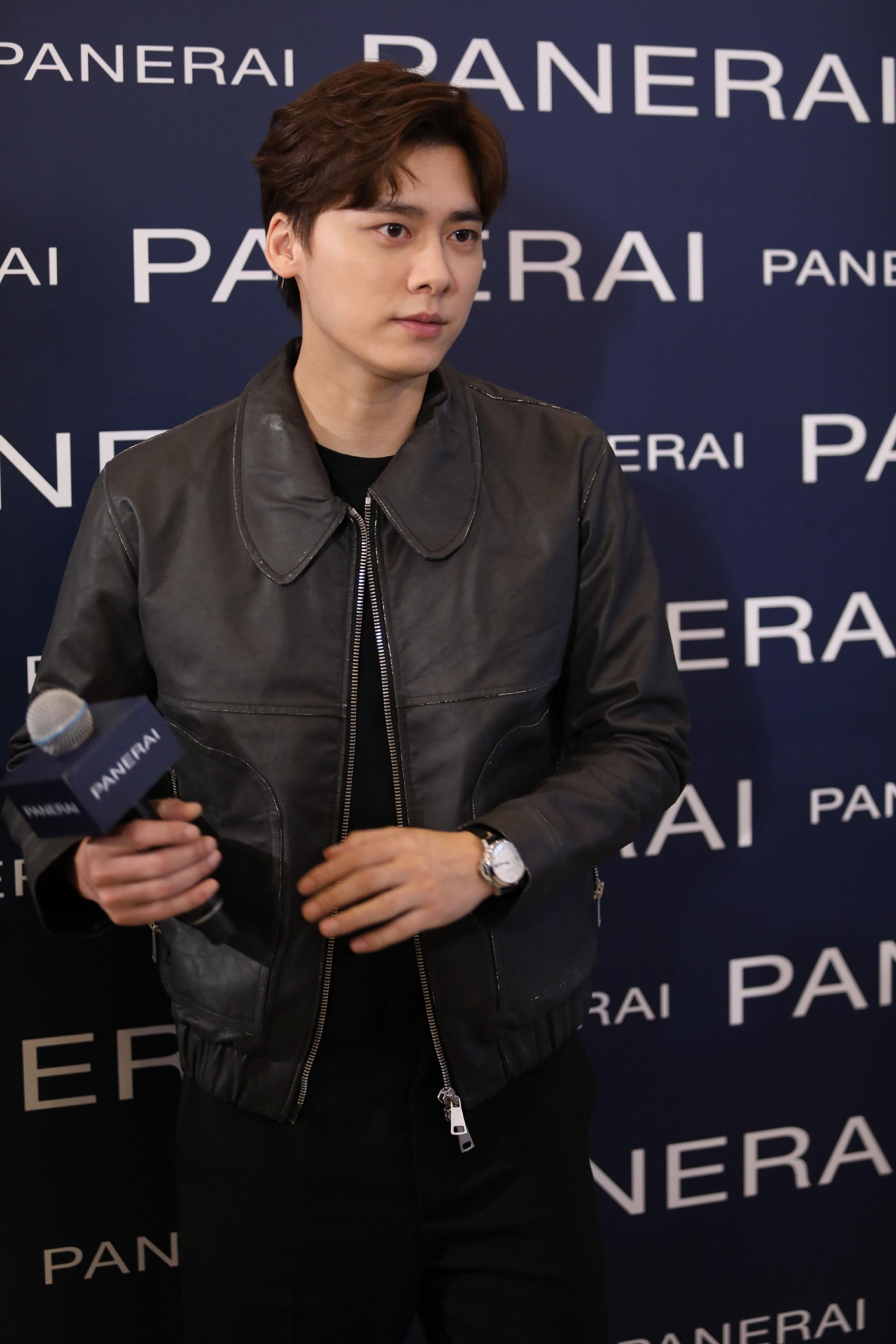 2021年12月24日,无锡,李易峰出席沛纳海品牌活动.&nbsp;图源:东方ic