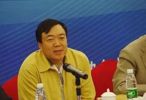 贺林 图片着手:贵寓图