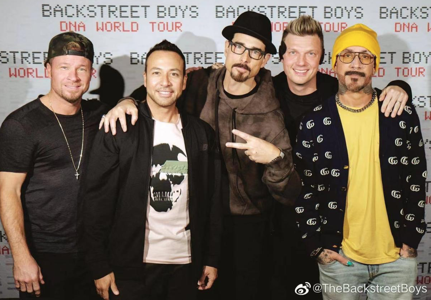 伤感了后街男孩变大叔曾是全球青少年偶像这些中文歌都有他们的影子