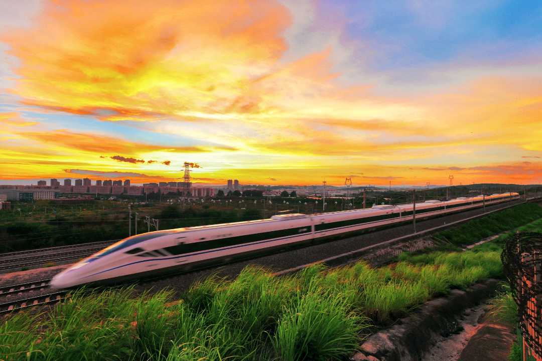 飞驰彩云南|高铁_新浪财经_新浪网