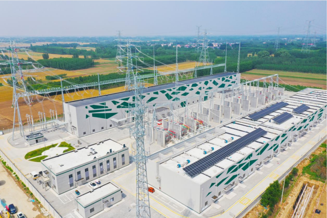 雄安首座新建500千伏变电站今天投运