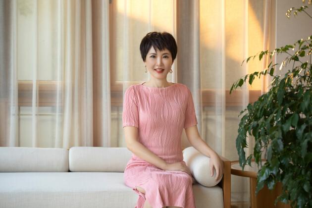 知名个人成长作家张德芬:在自我救赎中感悟这一生