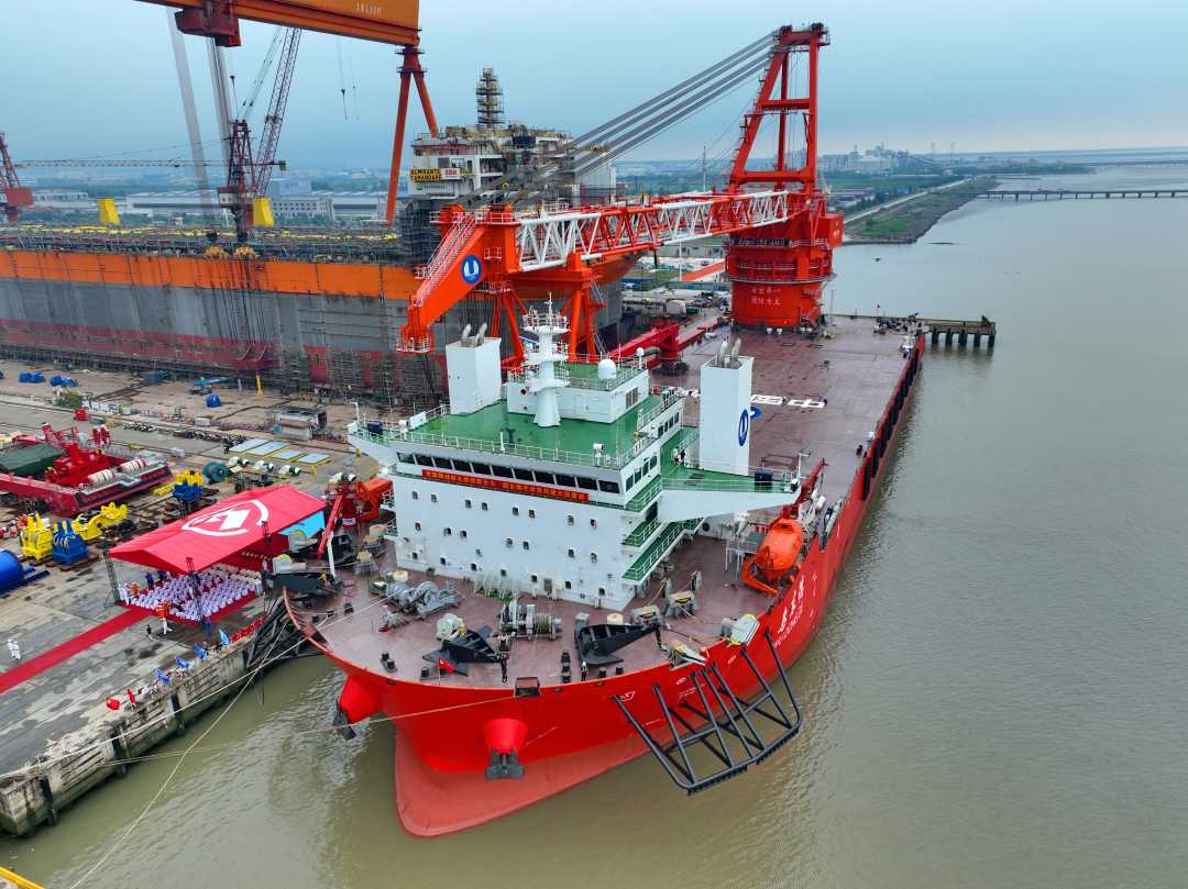 【中国银行杯】国内首艘一体化深远海海上风电施工船成功交付_新浪