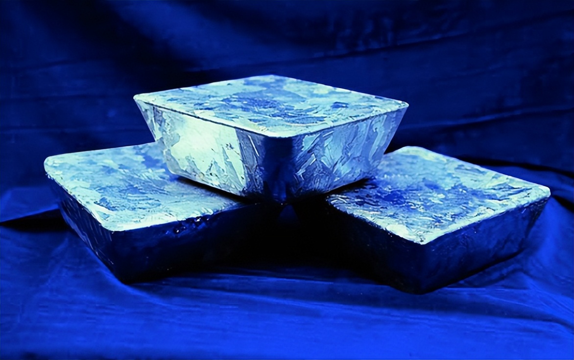 锑锭,图源:湖南黄金官方网站