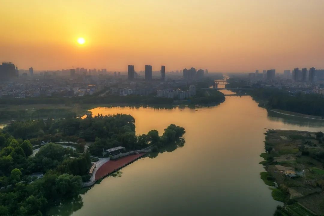 阜阳境内泉河与颍河交汇
