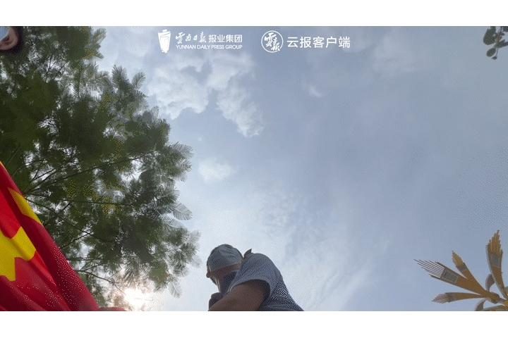 　　云南与缅甸、老挝、越南3国山水相连