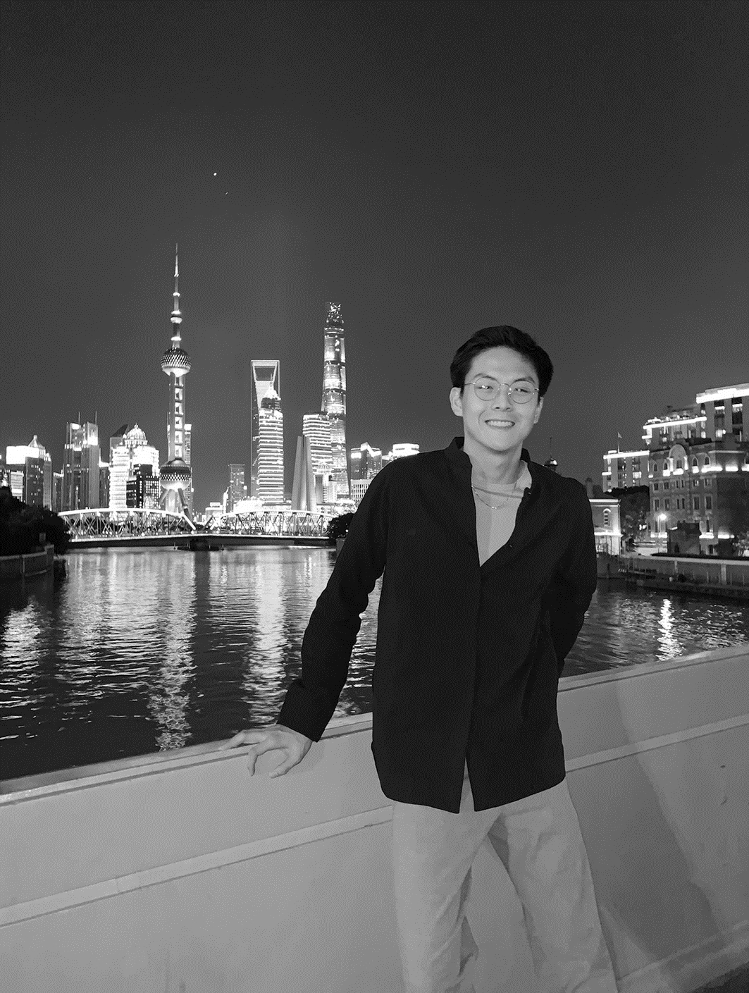 本报记者 李寅峰25岁的香港青年施仲乐从小就知道,自