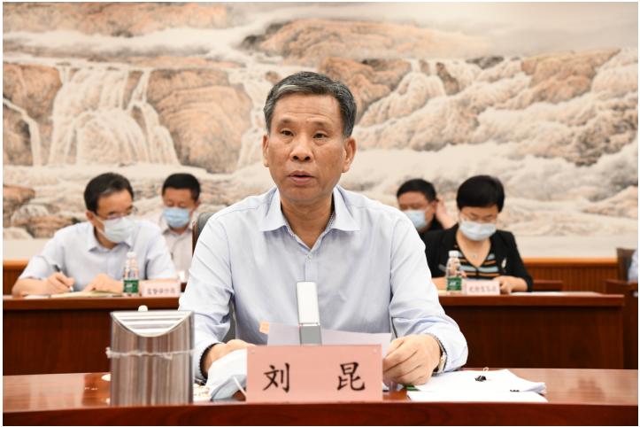 财政部纪检监察组组长,部党组成员杨国中同志,部党组成员,部长助理