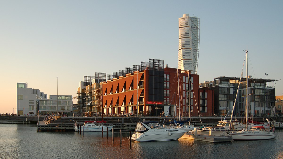 图：瑞典马尔默西港社区，欧洲首个气候中和社区&nbsp;&nbsp;来源：Francois Polito， Wikimedia Commons．