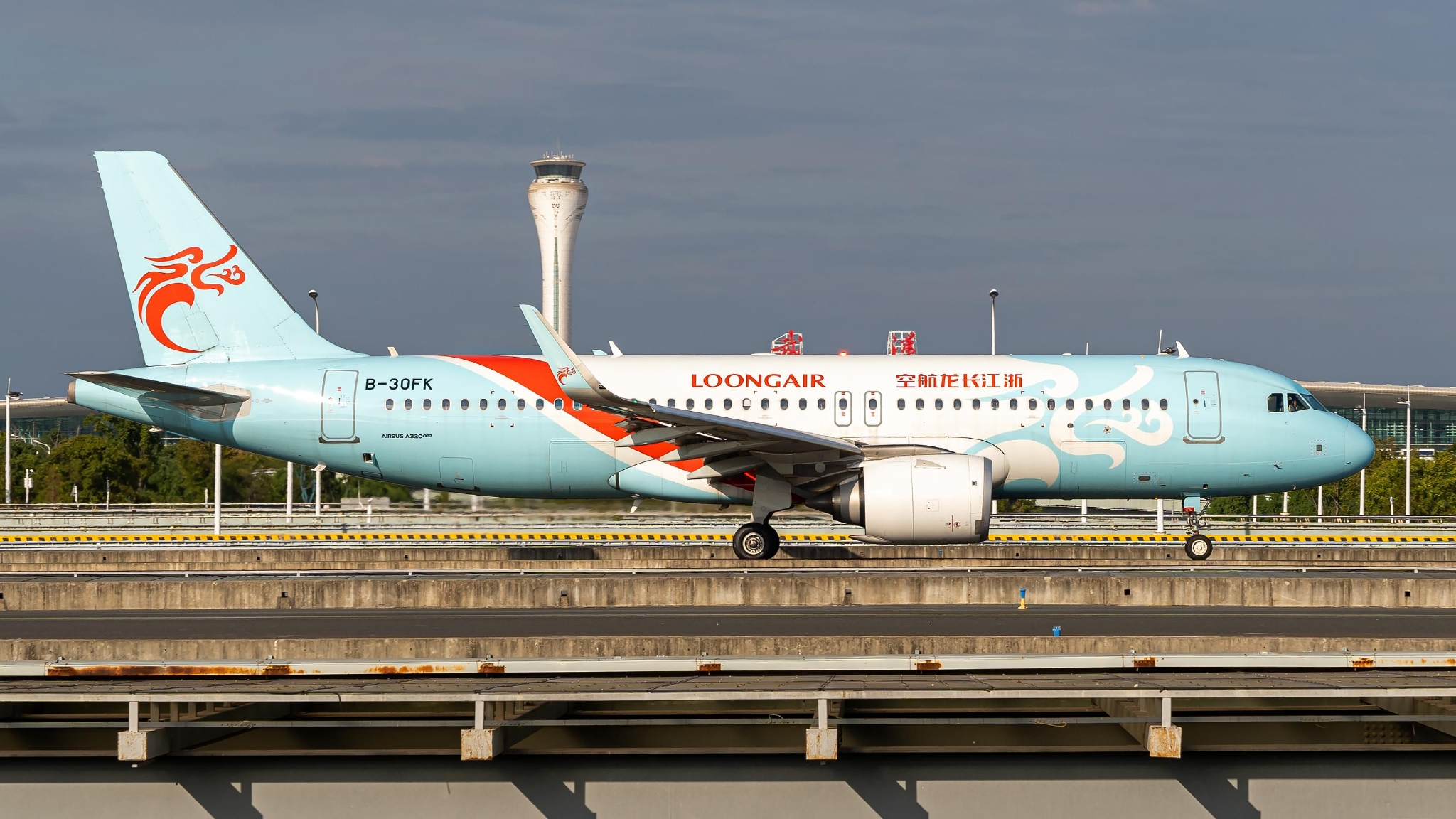 武汉天河机场,一架空中客车a320neo系列客机.图/ic photo