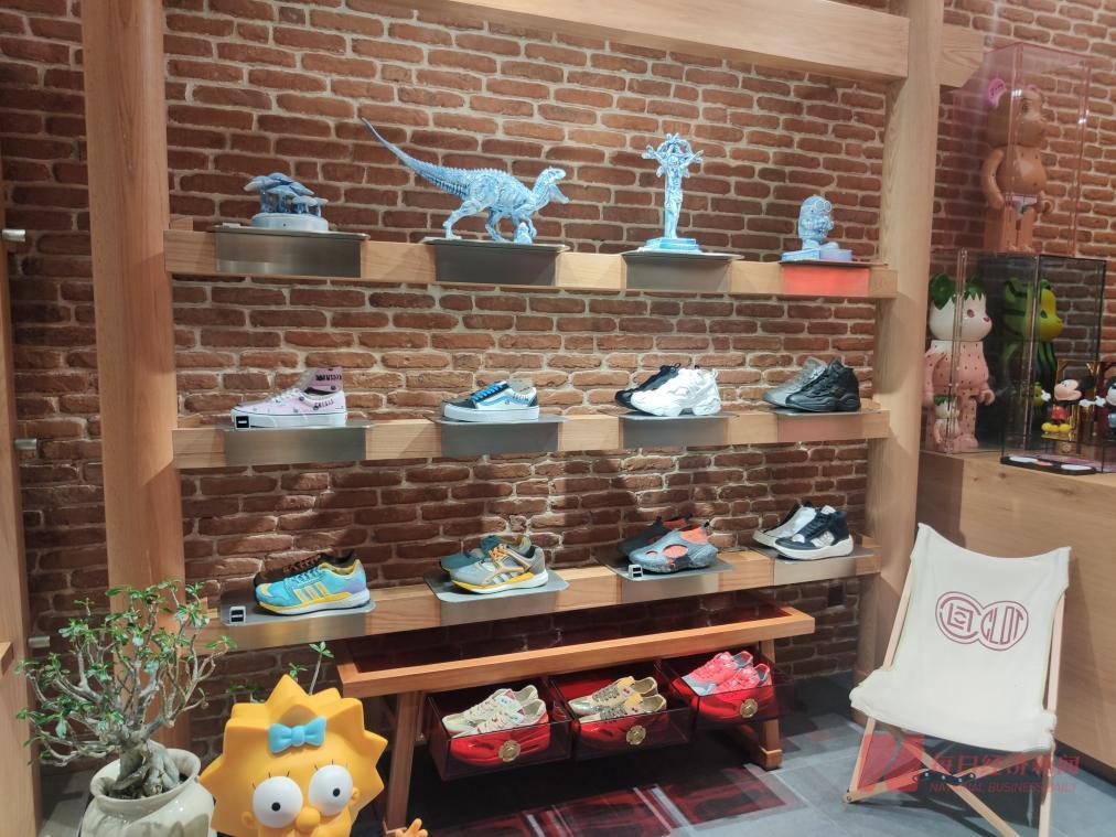 JUICE成都店售卖的商品 图片来源：每经记者 杜蔚 摄