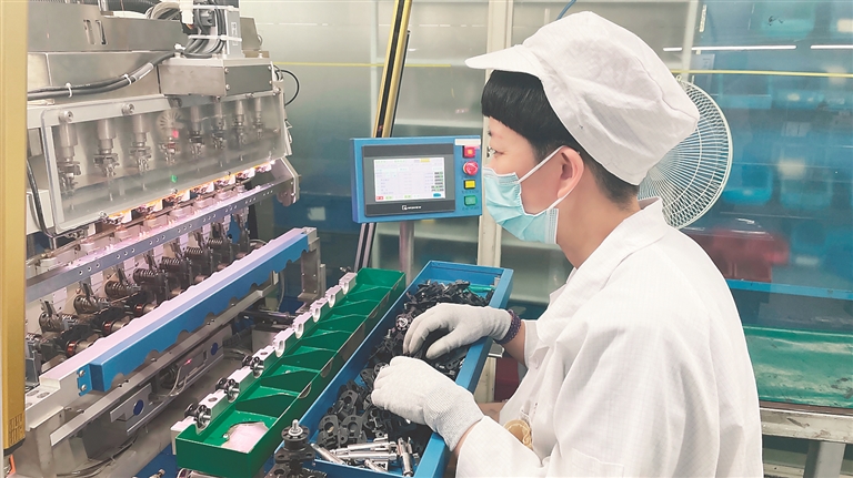 固泰电子生产车间.