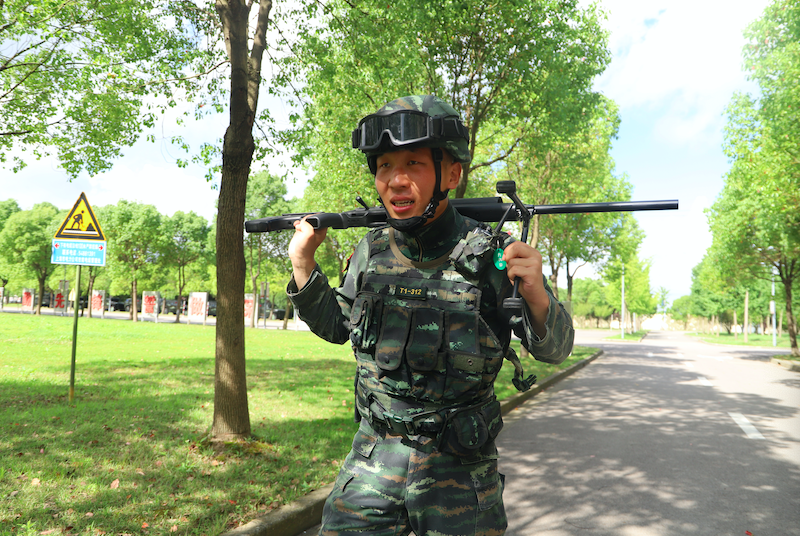 首次参赛便勇夺狙击比武桂冠——记武警上海总队机动第二支队"狙击