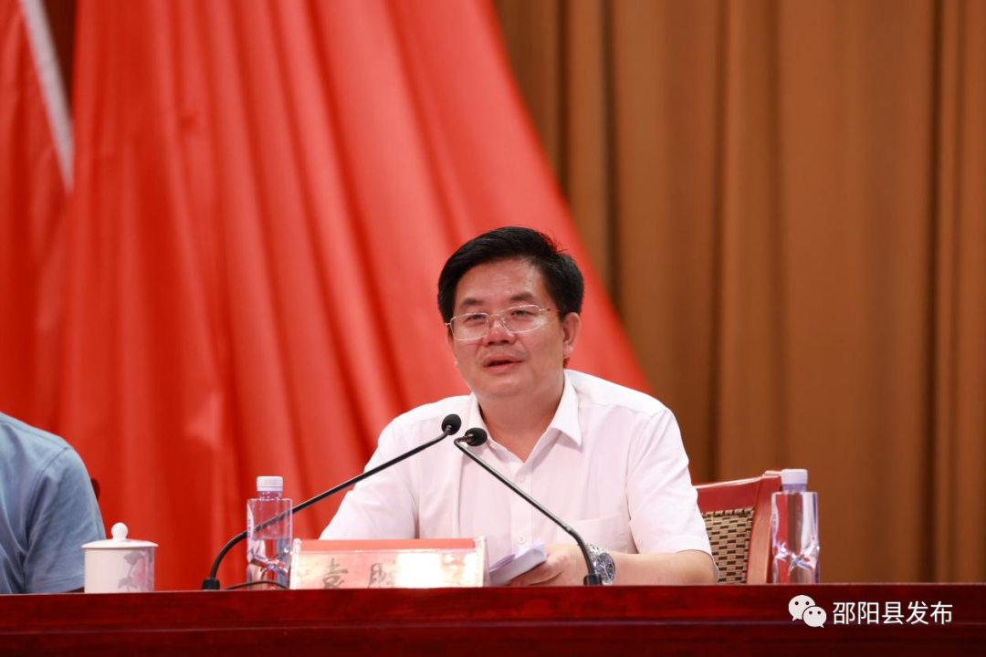 县委书记 袁胜良