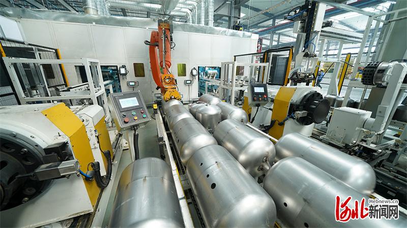 河北日报关注|世界500强企业,美的集团年产值百亿级