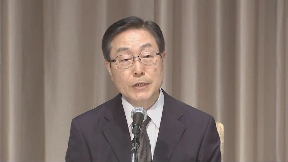 “统一教”日本教会会长田中富广在新闻发布会上