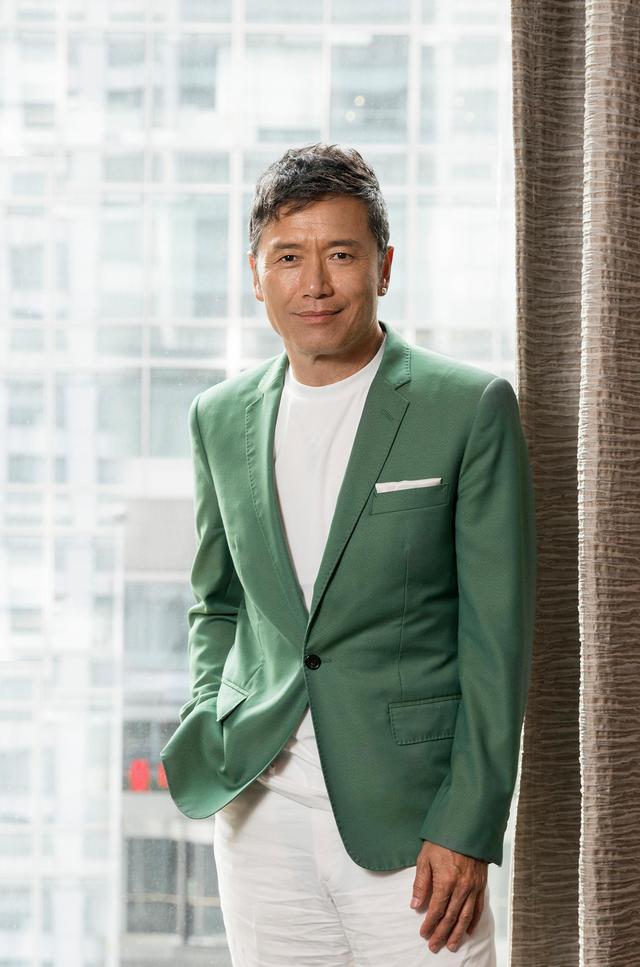 苗侨伟一向低调,他始终认为自己就是个普通的演员.