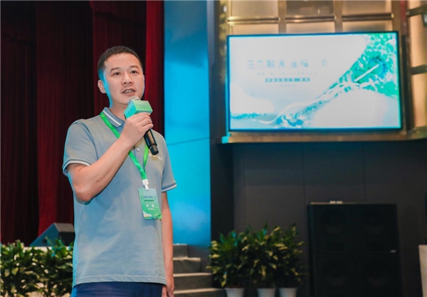 复星四川执行首席代表,沱牌舍得集团副董事长,舍得酒业副总裁 罗超