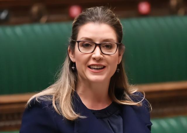 首轮投票排名第二的彭妮·莫当特