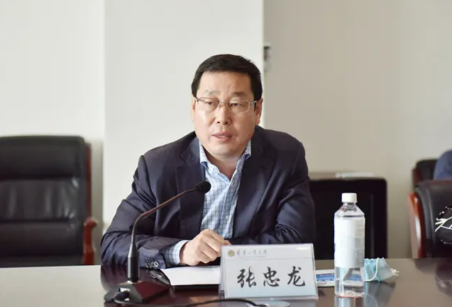 年,长期在锦州市工作,历任太和区区长,北镇市市长,北镇市委书记等职