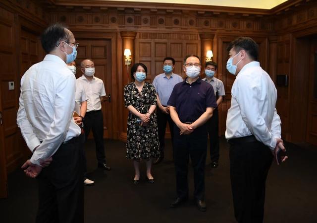 徐汇区政协主席黄冲带队赴徐房集团开展大走访、大排查|上海市_新浪财经_新浪网