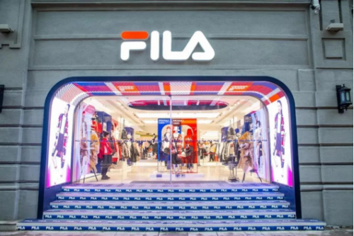 　　FILA 5G门店升级新形象