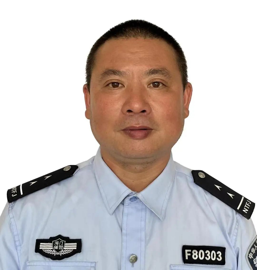 2022年3月6日,民警潘敏和辅警王庆华到海门临永汽