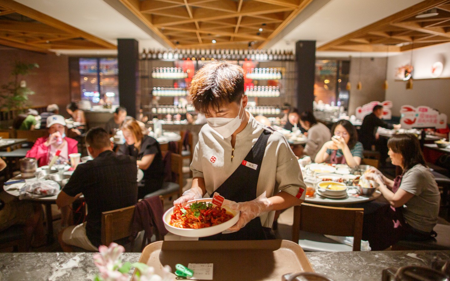 北京胡大饭馆老板图片