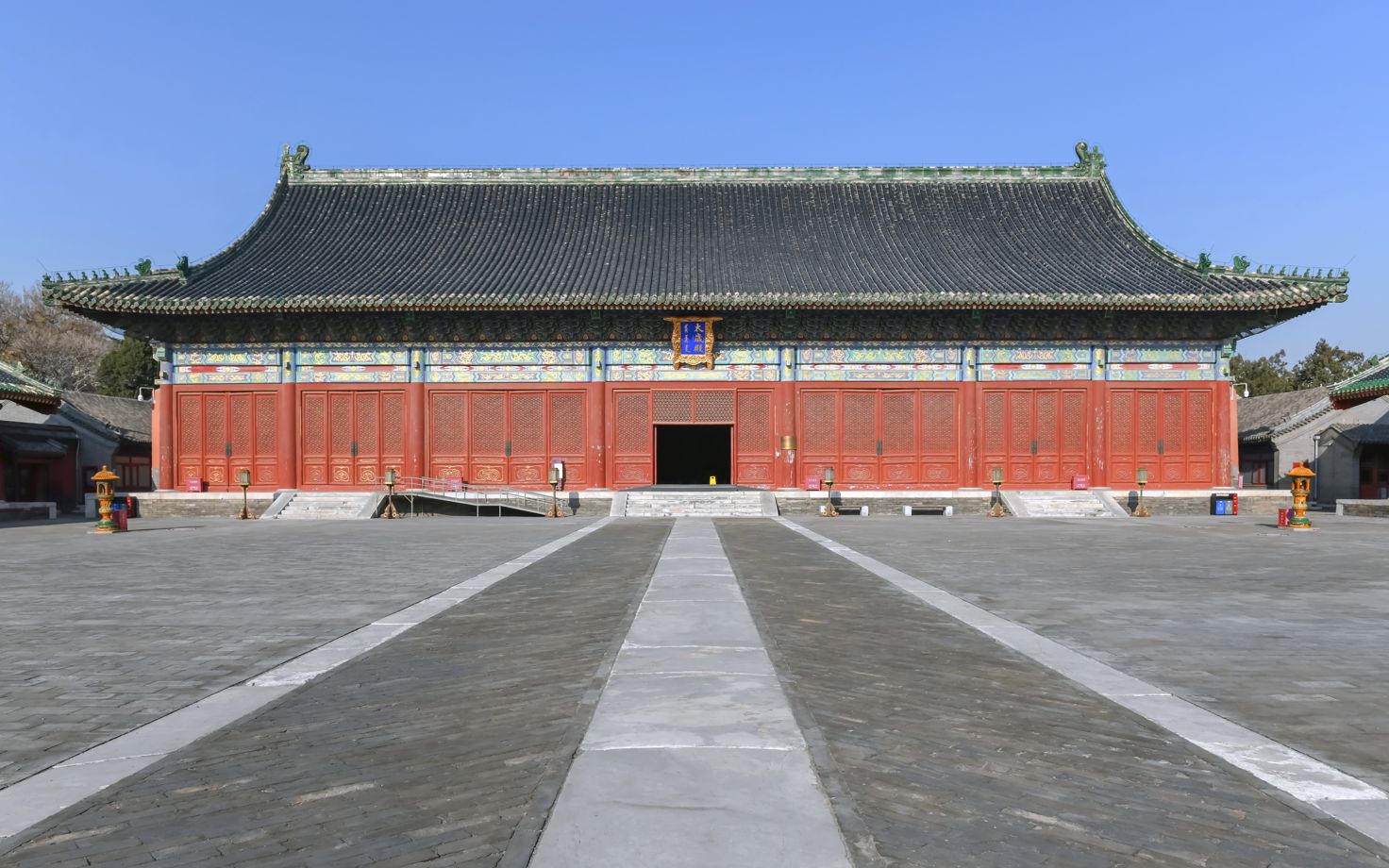 先农坛位于北京城南中轴线西侧,与东侧的天坛遥相呼应,建于明永乐十八