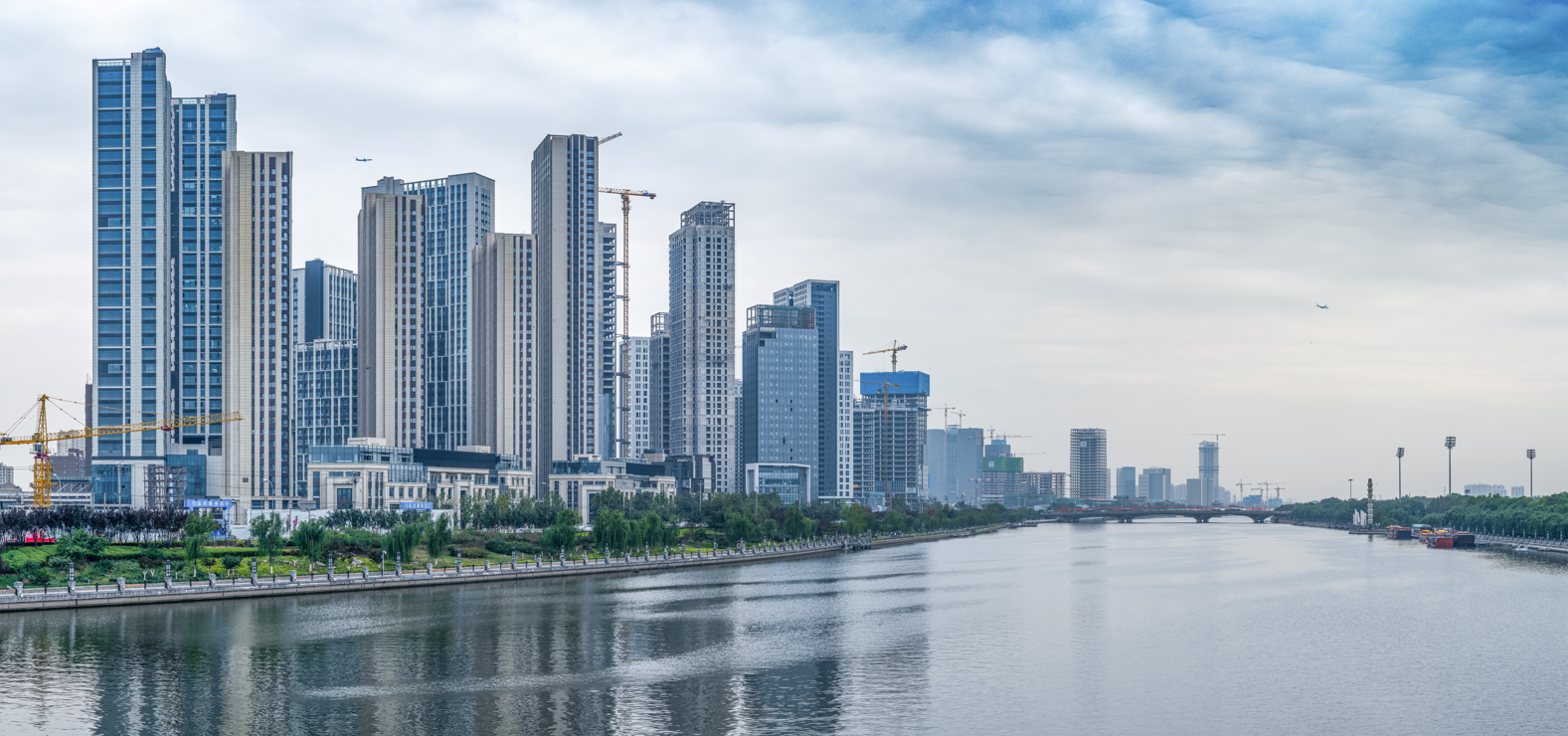 北京城市副中心的运河商务区,通州的城市天际线在此初具雏形.