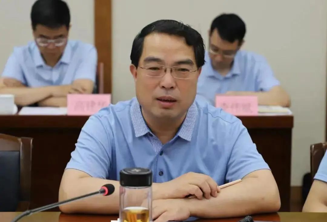 王永革,华阳集团党委书记,董事长,总经理