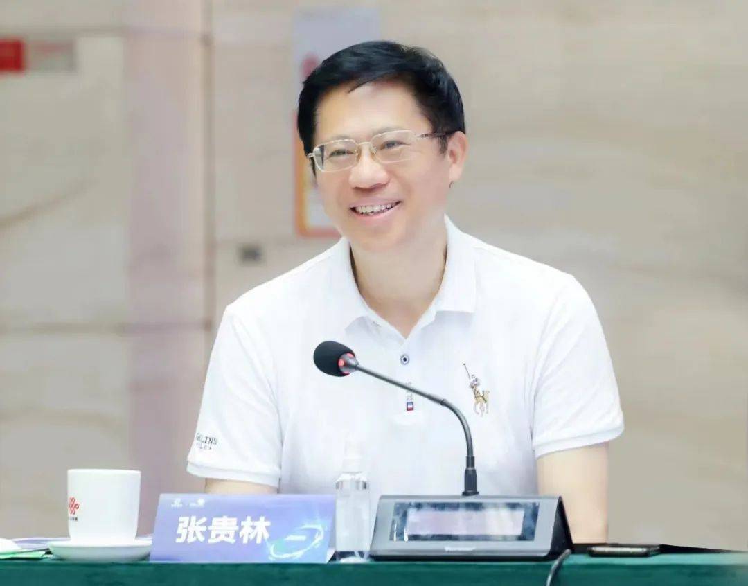 　　北京市国资委主任、中数联盟理事长张贵林
