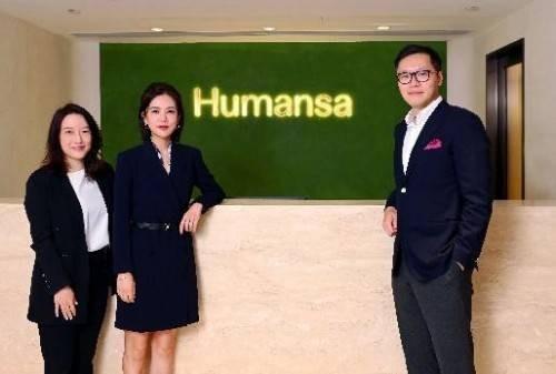 　　( 由右至左)Humansa行政总裁苏嘉威先生、Humansa策略总监江琳女士及Humansa营运总监张可儿女士