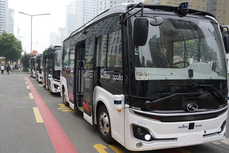 百度无人驾驶公交车.记者杨惠生摄