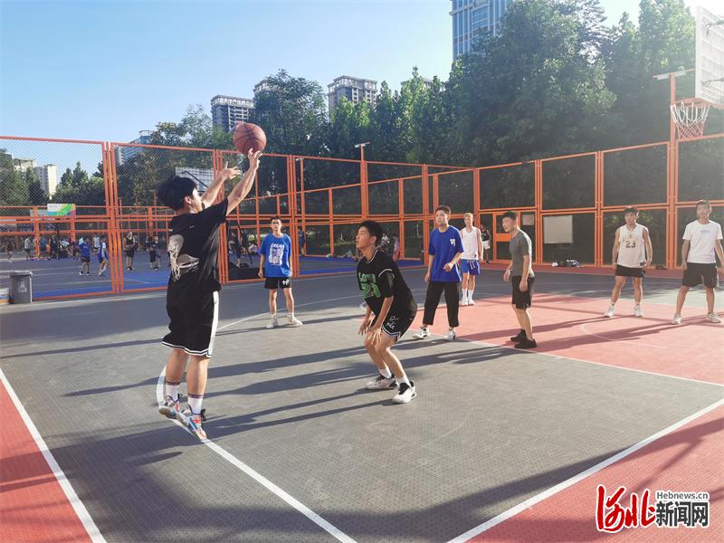石家庄篮球公园图片