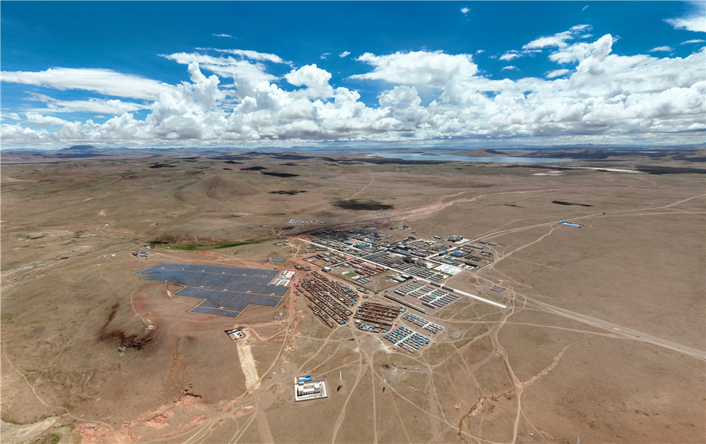 这是西藏那曲市双湖县县城(7月13日摄,无人机照片).