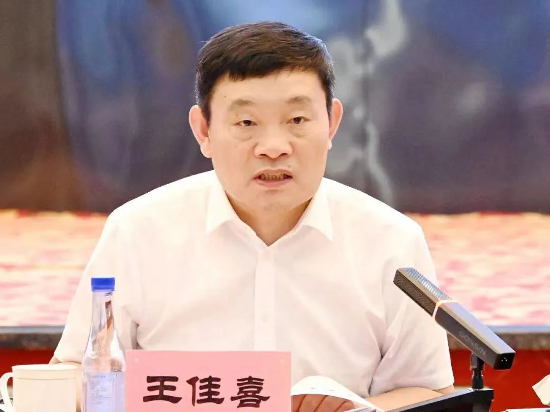 王佳喜,黑龙江龙煤矿业控股集团有限责任公司党委书记