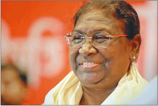 部落女孩成了印度总统