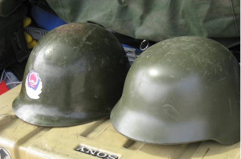 武警战术头盔图片