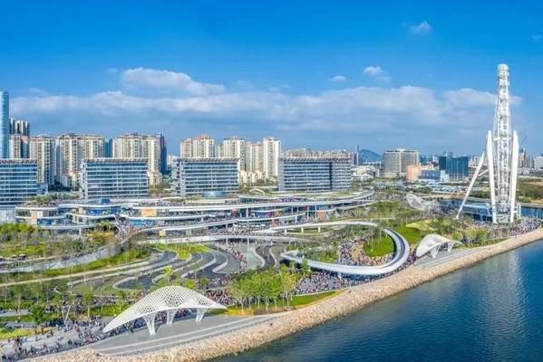 　　深圳欢乐港湾